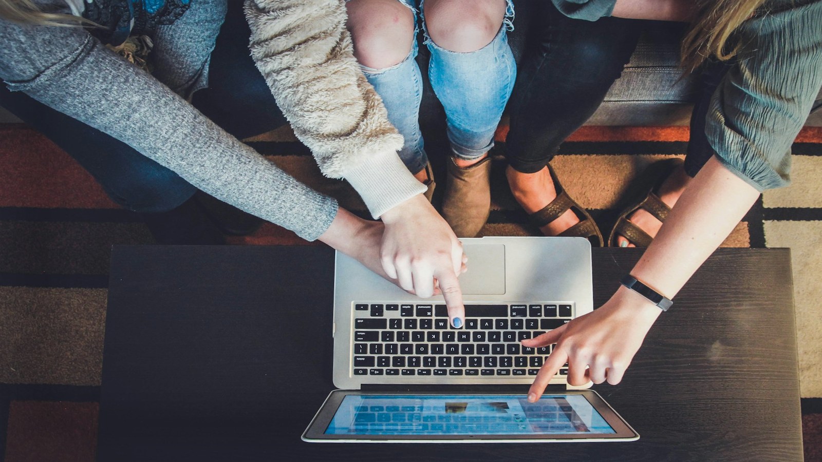 Crisis drafts need final human: Why Buyers Actually Pay for “Crisis response draft”