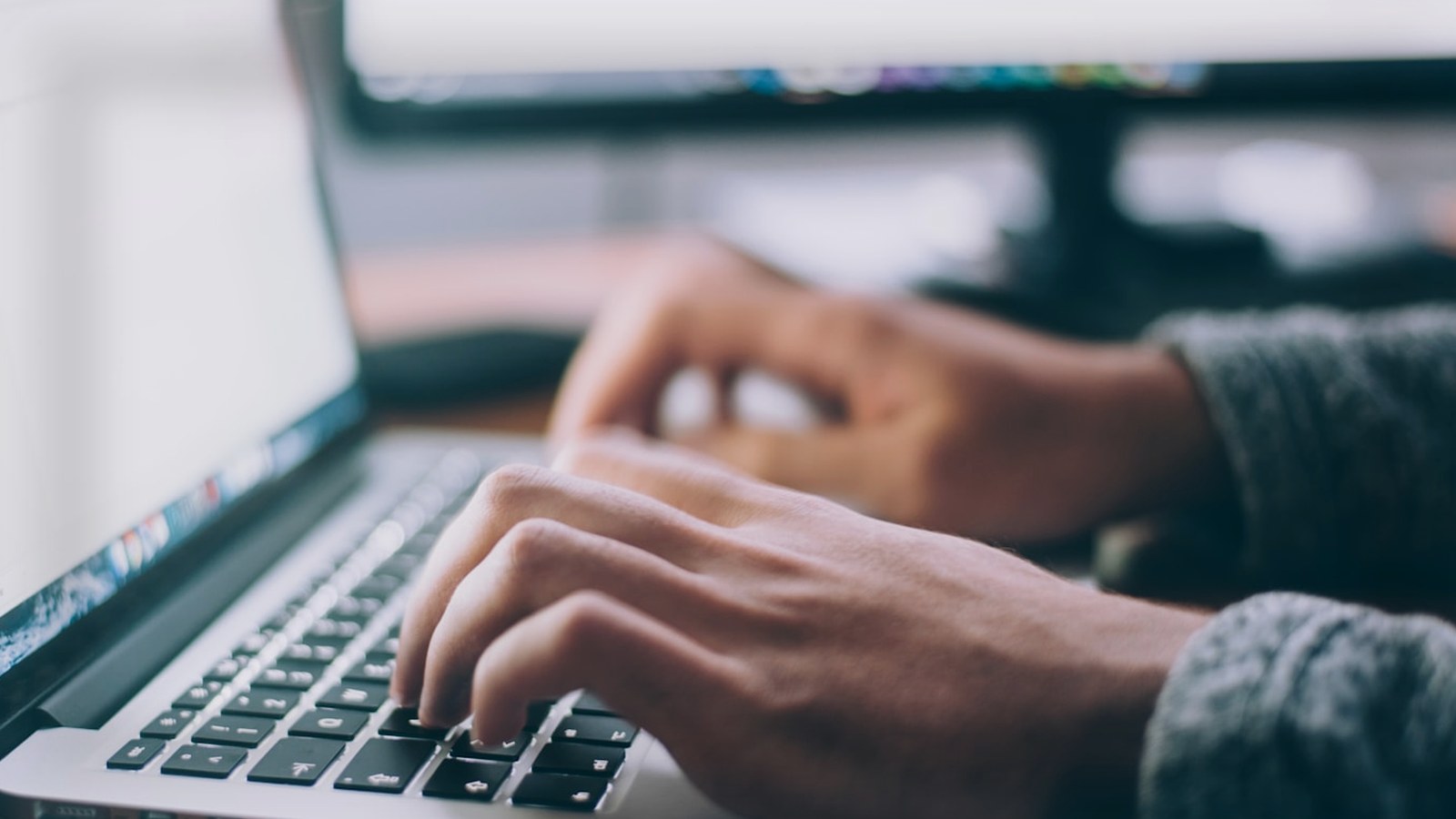 Can “hiring onboarding” Pay? Check These 3 Buying Signals First