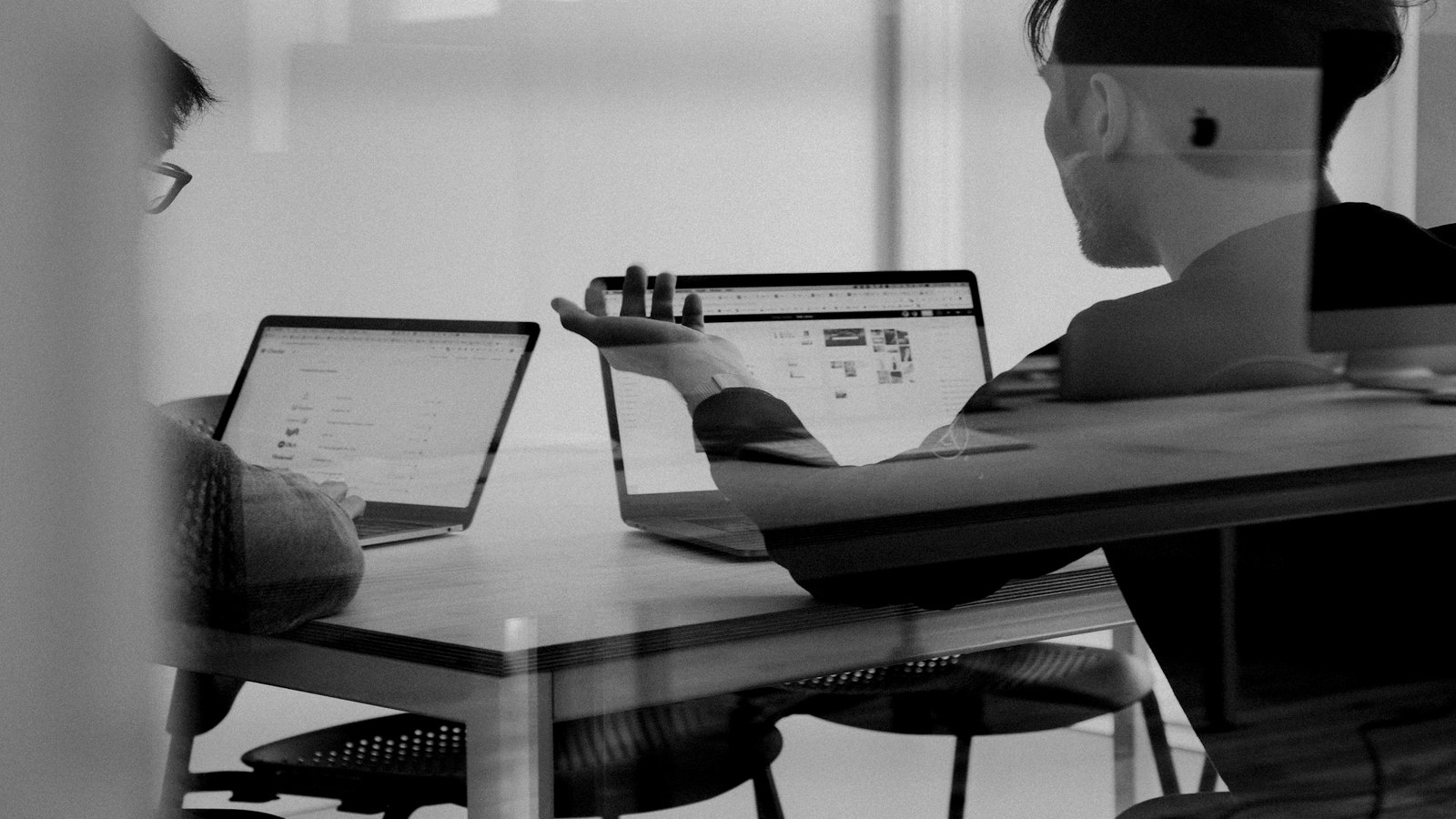 Inside “sales demo SOP — price anchoring”: Where Money Comes From, Barriers, and Traps